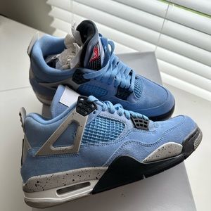 Air Jordan 4 Retro University Blue